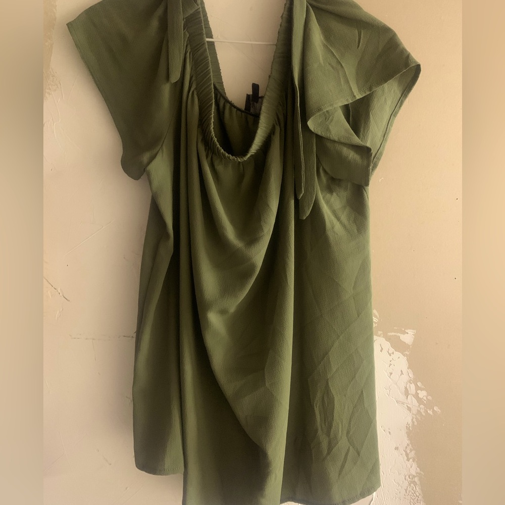 ALW off the shoulder top size large